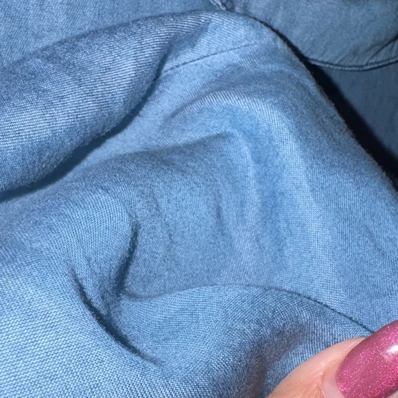 Rachel Roy-NWOT Light Blue Denim Wrap Blouse Size Medium - Picture 15 of 17